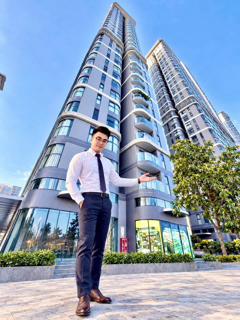 Shophouse Beverly trần cao 5,34m- xem thực tế mua trực tiếp. Booking now