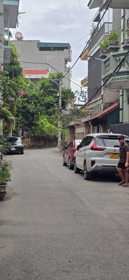 Bán mảnh đất ngõ Thụy Phương ô tô vào nhà C4 nhỉnh 7 tỷ gần hô xây đầu tư ở sướng